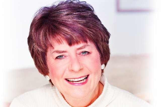 Ayres Rocks! National treasure Pam Ayres returns to Sidmouth image